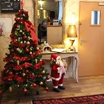酒店 L'auberge De En Brie 2*