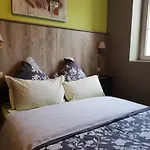 L'auberge De En Brie 2*