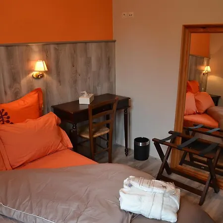 Hotel L'auberge De Cond\u00e9-en-brie Condé-en-Brie