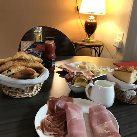 L'auberge De En Brie Conde-en-Brie