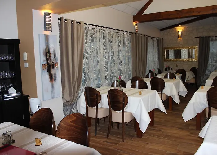 Hotel L'auberge De En Brie Conde-en-Brie